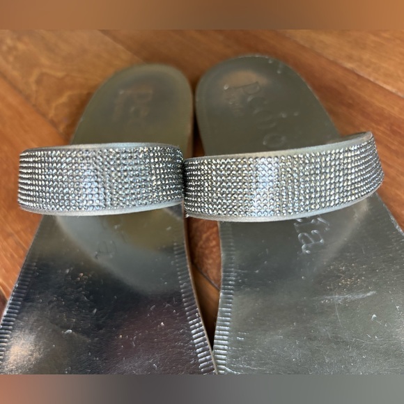 PEDRO GARCIA  Zarina Swarovski Crystal Satin Toe Ring Sandals - Picture 7 of 16